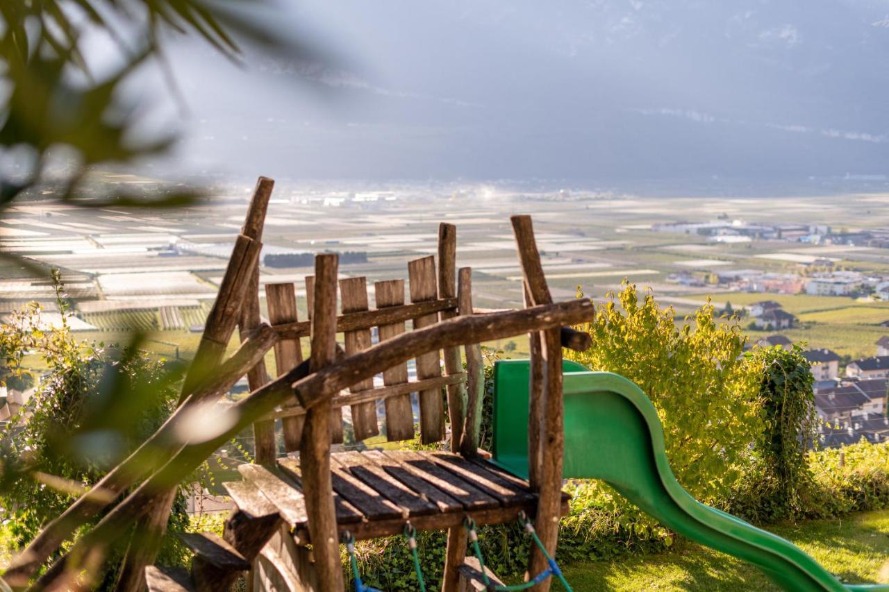 Panorama Aparthotel Termeno Bagian luar foto